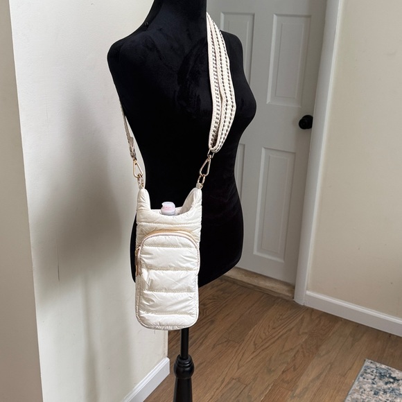WANDERFULL PUFFER HYDROBAG Crossbody Water Bottle Carrier Bag 2 Pockets NWT - Picture 1 of 6